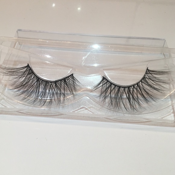 💎5/$25💎 Wispies High-Quality Mink Eyelashes - Picture 3 of 5